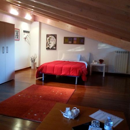 B&B Douglas House Varese Buitenkant foto